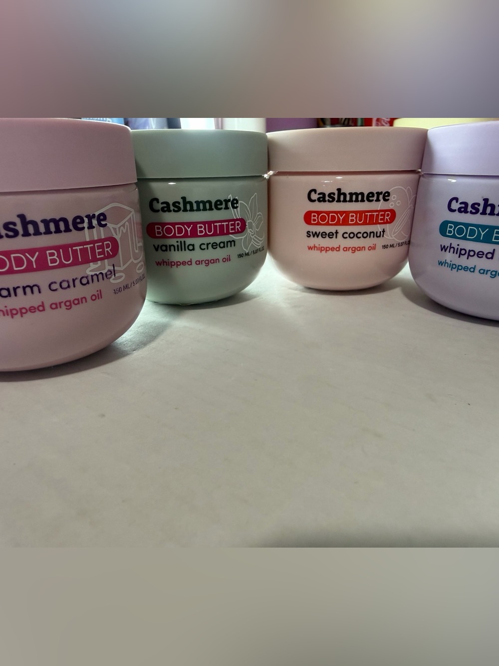 Cashmere Body Butter - Warm Caramel (Pink) - Picture 2 of 3